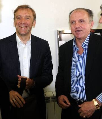 Trainer Goran Stevanovic (Partizan Belgrad, L), Trainer Dragomir Okuka (FC Lokomotiv Sofia) : 