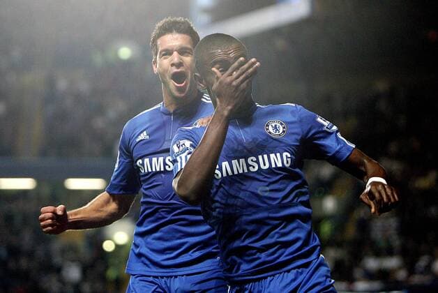 Salomon Kalou (r.) of Chelsea London celebrates scoring with Michael Ballack Carling Cup Chelsea , 2009 EDITORIAL USE ONLY. No use with unauthorised audio, video, data, fixture lists, club league logos or live services. Online in-match use limited to 120 images, no video emulation. No use in betting, games or single club league player publications. o0 Jubel Freude