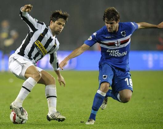 Diego (Juventus Turin, li.) und Daniele Gastaldello (Sampdoria Genua) giorgioxperottino o0 Juve