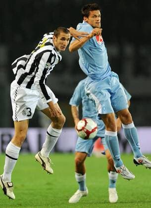Giorgio Chiellini (Juventus Turin, L) - Christian Maggio (SSC Neapel)  o0 Juve