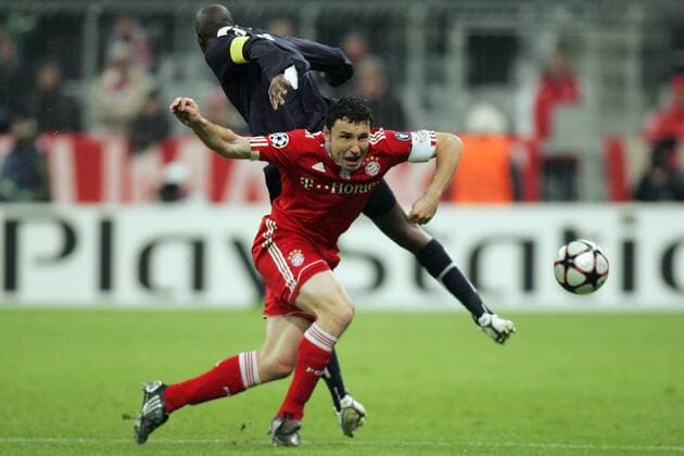 FC Bayern MÃ¼nchen - Girondins Bordeaux, Mark van Bommel (Bayern, vorn) xChristianxKolbx