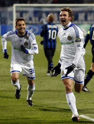 Torjubel Dynamo Kiew mit Andrej Schewtschenko (re.) und Milos Ninkovic  Premiumd TASS_1055276 o0 Jubel, Freude