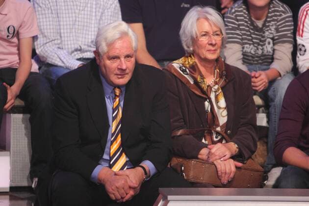 DVV Präsident WERNER GRAF VON MOLTKE (Deutschland) und Ehefrau zu Gast im Aktuellen Sportstudio o0 Volleyballverband Funktionär Familie Frau Zuschauer Volleyball o00 Sendung Fernsehsendung