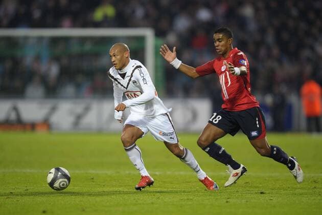 OSC Lille - Girondins de Bordeaux: Franck BERIA (Lille, re.) gegen Yoan GOUFFRAN - JBAutissier - 