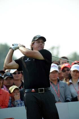 Phil Mickelson of the USA tees off -  20091108_48507