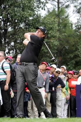 Phil Mickelson of the USA tees off -  20091108_70972