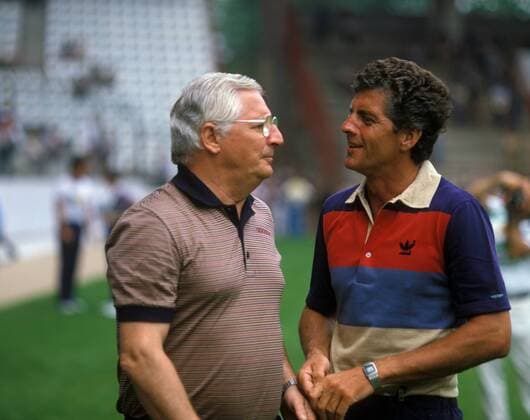 Bundestrainer Jupp Derwall (li.) und Co Trainer Erich Ribbeck (beide BR Deutschland) - DEUTSCHSPRACHIGE SPORTZEITSCHRIFTEN UND -ZEITUNGEN NUR NACH RÜCKSPRACHE Fußball Länderspiel Herren WM 1982, Nationalteam, , BRD, BR Deutschland Gruppe Gijon