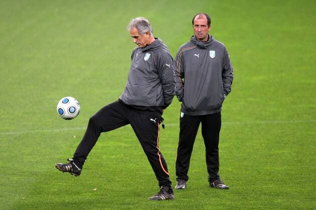 Training Nationalmannschaft Elfenbeinküste - Nationaltrainer Vahid Halilhodzic ( li.) o0 Trainer