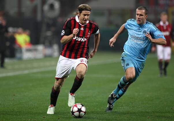 MASSIMO AMBROSINI (AC Mailand, li.) gegen BENOIT CHEYROU (Olympique de Marseille) o0 OM
