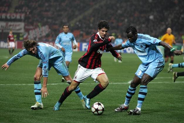 Alexandre PATO (AC Mailand, Mitte), GABRIEL HEINZE (li.) und TAYE TAIWO (beide Olympique de Marseille) o0 OM
