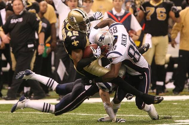 Nov. 30, 2009 - New Orleans, LA, United States - November 30, 2009: Darren Sharper 42 of the New Orleans Saints against the New England Patriots during a game in the Louisiana Superdome in New Orleans, LA. - ZUMAck1