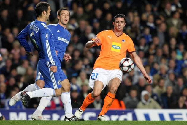 CHELSEA FC LONDON - APOEL NIKOSIA - RICARDO CARVALHO (L) und JOHN TERRY (beide Chelsea) gegen MARCIN ZEWLAKOW -  8Q2B3506