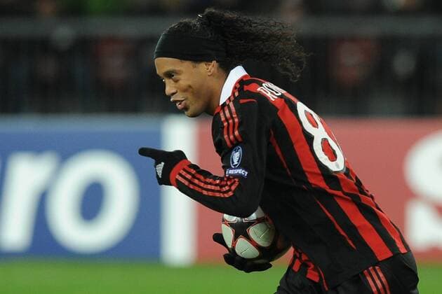 FC Zürich (weiß) - AC Mailand (rot); - Torjubel Ronaldinho  o0 Jubel, Freude
