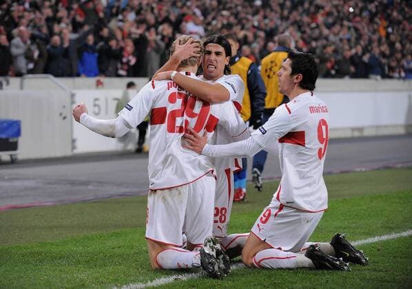 FUSSBALL International Champions League SAISON 2009 2010 09.12.2009 VfB Stuttgart - FC Unirea Urziceni JUBEL VfB; Pavel Pogrebnyak, Sami Khedira Ciprian Marica Träsch (v.li.)  o0 Freude o00 Jubel