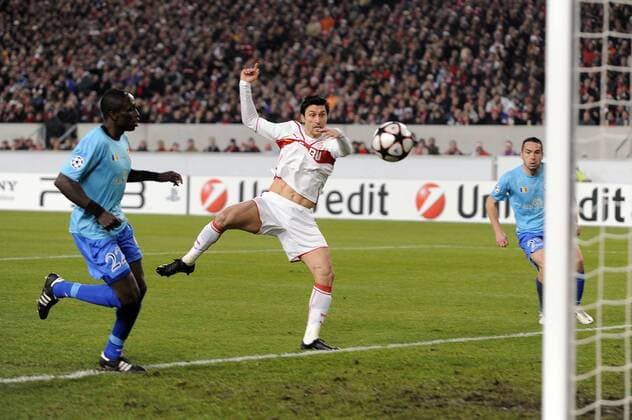 Ciprian MARICA (VFB Stuttgart, Mitte) köpft das Tor zum 1-0. CL League:VFB Stuttgart - FC Unirea Urziceni Champions League