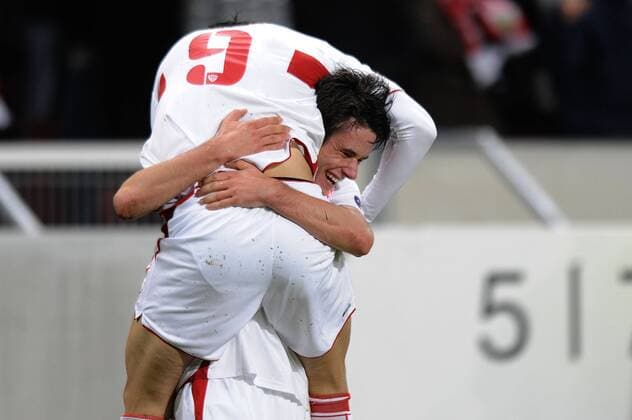 Ciprian MARICA (VFB Stuttgart, li.), Jubel mit Christian TRÄSCH (VFB Stuttgart). CL League - VFB Stuttgart - FC Unirea Urziceni o0 Freude