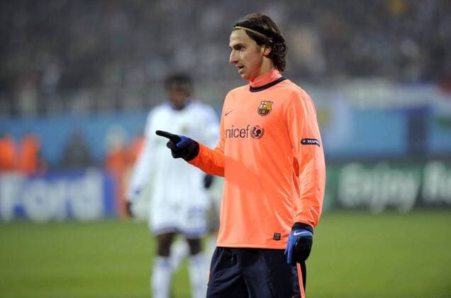 Zlatan Ibrahimovic - - Dynamo Kiew (weiß) - FC Barcelona (orange) - geste 