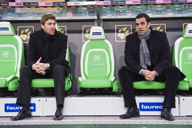 Trainer Robin DUTT (re.) und Heiko BUTSCHER (SC Freiburg)