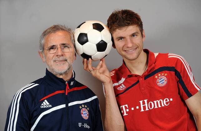 Zwei Stürmergenerationen des FC Bayern München: Gerd Müller (li.) und Namensvetter Thomas Müller - 