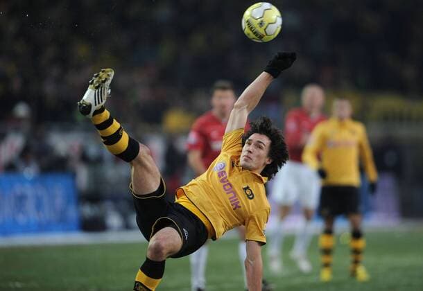 19.12.2009, Fussball, 1. Bundesliga, 17. Spieltag, BORUSSIA DORTMUND - SC FREIBURG 1-0 Saison 2009 2010, Mats Hummels (BVB)