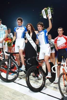 59.Zürcher Sechstagerennen Amateure Gesamtsieger Claudio Imhof li. Silvan Dillier re. beide Schweiz 20 Dez. 2009 