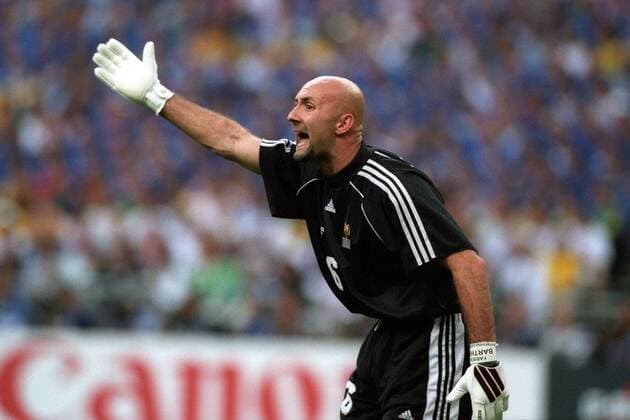 Torwart Fabien Barthez (Frankreich) Fußball WM Herren WM 1998, Länderspiel, Nationalteam, Nationaltrikot, Finale Einzelbild Paris Enttäuschung, Spannung, Ungeduld,