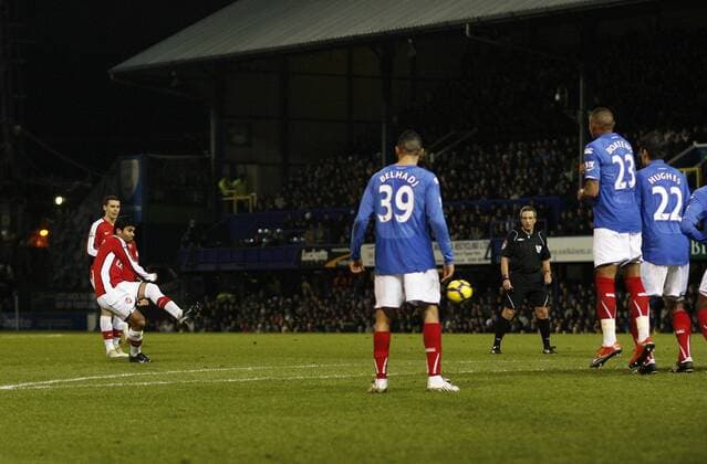 Arsenal s Eduardo scoring his sides opening goal Barclays Premier League Portsmouth v Arsenal 30th December, 2009 EDITORIAL USE ONLY. No use with unauthorised audio, video, data, fixture lists, club league logos or live services. Online in-match use limited to 120 images, no video emulation. No use in betting, games or single club league player publications. o0 FC London