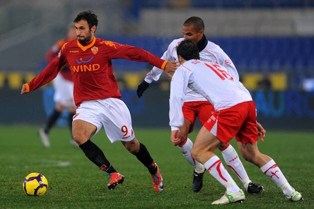 Mirko Vucinic (AS Rom, li.) -  o0 US Triestina Calcio