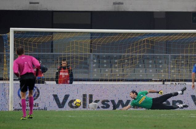 Torwart Gianluigi Buffon (Juventus Turin) , Verona, Stadio Bentegodi, AC Chievo Verona - Juventus Turin, Campionato Italiano, Serie A 2009 2010 - NicoloxZangirolami o0 Tor