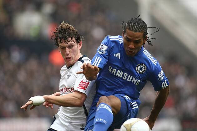 Football Preston North End v Chelsea, FA Cup 4th Round Deepdale, Preston 23 01 2010 Florent Malouda of Chelsea FC London (R) - 