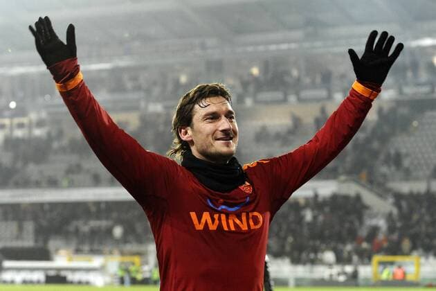 Turin, Juventus Turin (schwarz weiß) - AS Rom (rot): Jubel Francesco Totti  o0 Freude