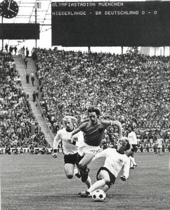 (L-R) Berti Vogts (GER), Johan Cruijff (NED) and Uli Hoeness (GER) - Germany vs. Holland 1973 1974 xVIxFransxHemelrijkxIVx 81082 o0 Finale WM, Deutschland - Holland 2:1, sw