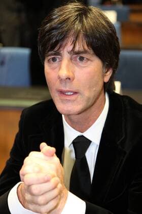 Joachim Löw, der Trainer der deutschen Fussballnationalmannschaft bei der Verleihung vom Zukunftspreis in Bonn am 28.01.2010 Zukunftspreis 2009 Bonn  o0 GER o0 Preis Preisträger o0 Bundestrainer Nationaltrainer