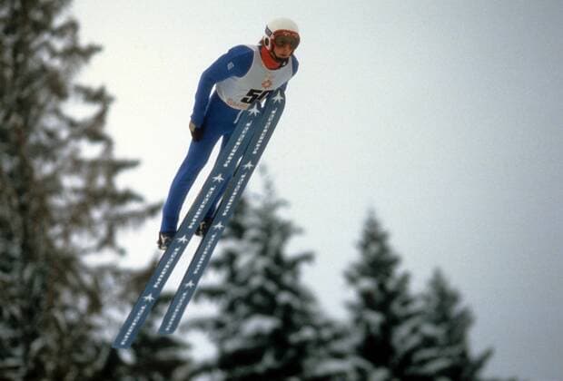 Jens Weißflog (DDR) Skispringen OS Winter Herren Olympische Spiele 1984, Winterspiele, Ski Nordisch, Skisport Einzelbild Sarajevo