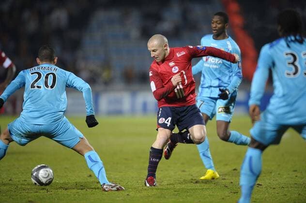 OSC LILLE (Rot) vs RC LENS (Blau): - L1 - 30.01.2010 - Florent Balmont Lille JBAUTISSIER 