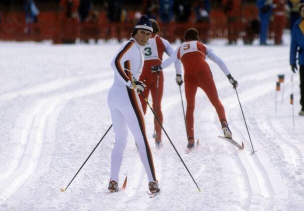 Skilangläufer während der 4x10km Staffel der Olympischen Spiele 1980 in Lake Placid Nordischer Skilauf OS Winter Herren Olympische Spiele 1980, Winterspiele, Ski Nordisch, Skisport, Langlauf Gruppe Lake Placid