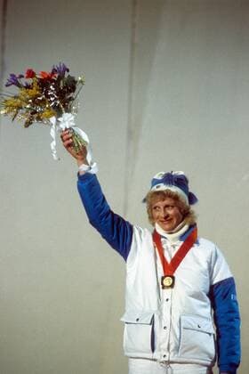 Marja Liisa Kirvesniemi Hämäläinen (Finnland), Olympiasiegerin 1984 in Sarajevo über die 20km Nordischer Skilauf OS Winter Damen Olympische Spiele 1984, Winterspiele, Ski Nordisch, Skisport, Langlauf Einzelbild Sarajevo Freude,