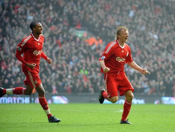 Dirk Kuyt (R) of Liverpool celebrates scoring his goal Barclays Premier League FC Liverpool (red) vs. FC Everton (blue) 6th February, 2010 EDITORIAL USE ONLY. No use with unauthorised audio, video, data, fixture lists, club league logos or live services. Online in-match use limited to 120 images, no video emulation. No use in betting, games or single club league player publications. o0 Jubel, Freude,
