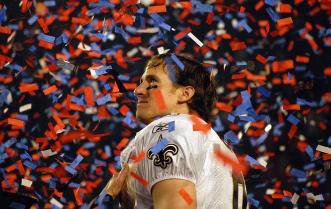 New Orleans Saints quarter back Drew Brees celebrates after the Saints defeated the Indianapolis Colts 31-17 in Super Bowl XLIV at Sun Life Stadium in Miami on February 7, 2010. Brees was named MVP for the game.  SBP2010020709 o0 Siegerehrung o0 Freude