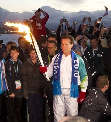 Feb 12, 2010 - Vancouver, British Colombia, Canada - California governor ARNOLD SCHWARZENEGGER (USA) took part in the Torch relay through Stanley Park. Thousands were out to see him make his way along the sea wall. Today marks the opening ceremonies of the 2010 Winter Olympics in Vancouver.  - ZUMAt14 o0 Politik, people