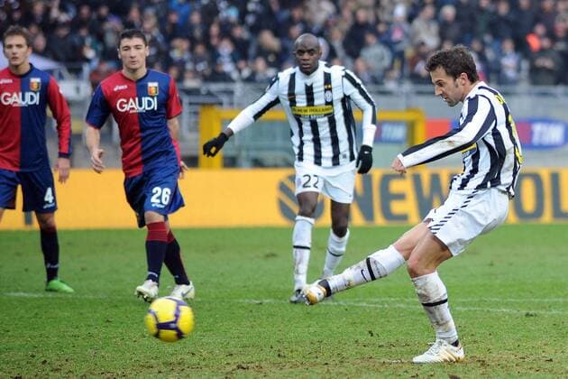 Ga Torino 14 02 2010 - Juventus Turin vs. Genoa CFC - Alessandro Del Piero (Turin, re.) -  o0 Tor