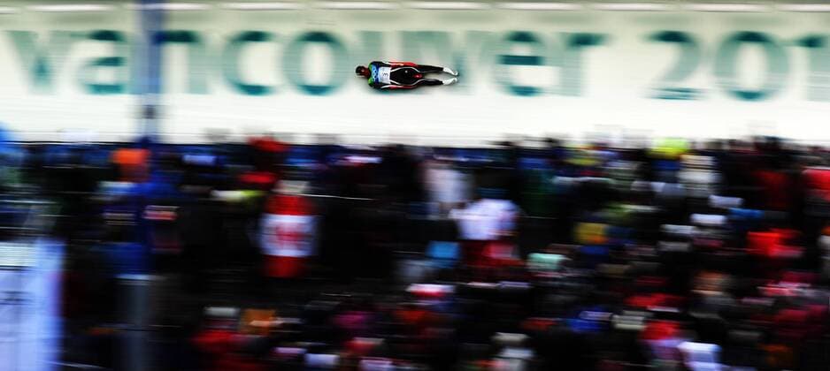 Germany s Felix Loch competes during the men s singles final of luge in the 2010 Olympic Winter Games at the Whistler Sliding Centre, Canada, Feb. 14, 2010. Felix Loch claimed the title of the event. (7)  o0 Mitzieher