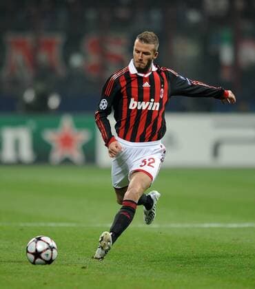 Football AC Milan vs Manchester United UEFA Champions League, San Siro Stadium 15 02 2010. David Beckham of AC Milan strikes a freekick 