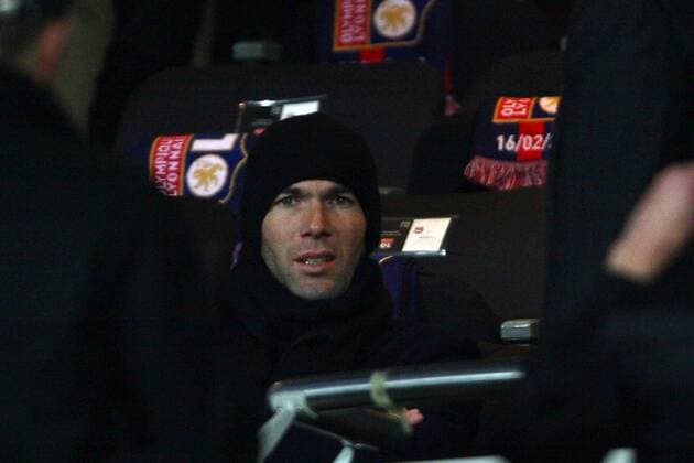 Zinedine Zidane (FRA) Lyon - 16-02-10 EddyLEMAISTRExPanoramic 