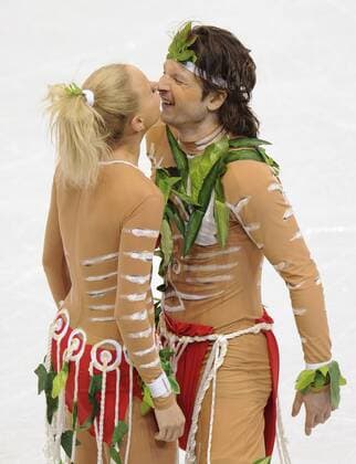 Feb. 21, 2010 - Vancouver, BC, Canada - VANCOUVER, B.C.: FEBRUARY 21 2010 -- Russian skaters Oksana Domnina and Maxim Shabalin compete in Original Ice Dance figure skating at the Pacific Coliseum, Vancouver, B.C. February 21, 2010 during the 2010 Olympics. They rub noses at the end of their routine. - ZUMAw51