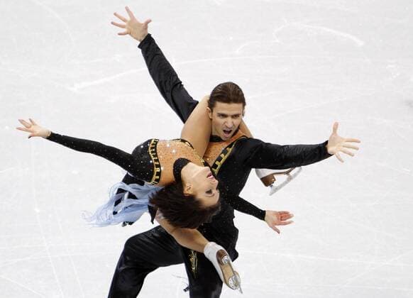 Anna Zadorozhniuk and Sergei Verbillo of the Ukraine skate their free program in the figure skating ice dance competition at the 2010 Winter Olympics in Vancouver, Canada on February 22, 2010.  BKX2010022245