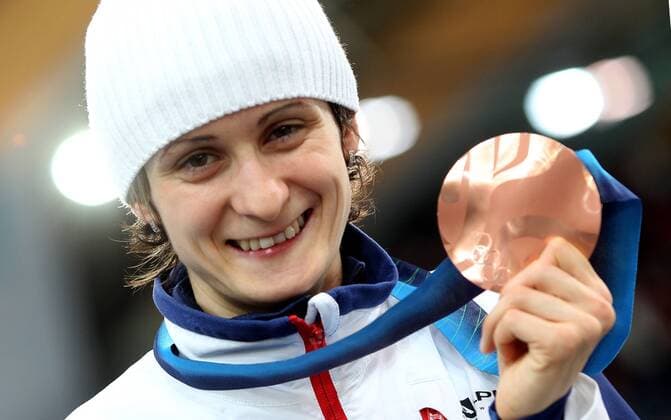 Feb 21, 2010 - Vancouver, BC, Canada - MARTINA SABLIKOVA (Czech Republic) wins a bronzemedal - SpeedSkating - Ladies 1500 m - Olympic Games 2010, Vancouver.  - ZUMApr3 o0 Objekte Bronze Medaille Bronzemedaille Jubel Freude