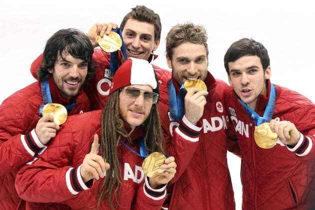 Feb 26, 2010 - Vancouver, , Canada - Canada s Gold medalists, CHARLES HAMELIN, FRANCOIS HAMELIN, OLIVIER JEAN, and FRANCOIS-LOUIS TREMBLAY in the Men s 5000 m Final at the Vancouver 2010 Olympic Winter Games at the Pacific Coliseum in Vancouver.  - ZUMAt14 o0 Sieg, Sieger, Olympiasieg, Olympiasieger, gold Medaille, Goldmedaille,