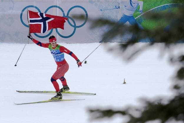 Feb. 25, 2010 - Whistler, BC, Canada - WHISTLER, BC: FEBRUARY 25, 2010 -- Norway s Marit Bjoergen celebrates winning the women s 4 X 5 KM cross country skiing relay at Whistler Olympic Park in Whistler, BC, during the 2010 Olympic Games, Thursday February 25, 2010. - - ZUMAw51 o0 Sieg, Sieger, Olympiasieg, Olympiasieger, Jubel, Freude,