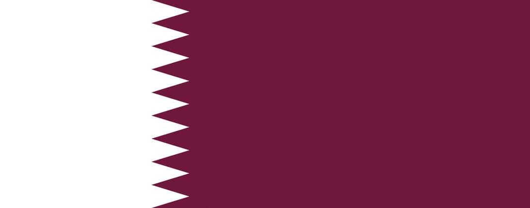 Qatar National Flag  (113000361) o00 Objekte o00 Objekte